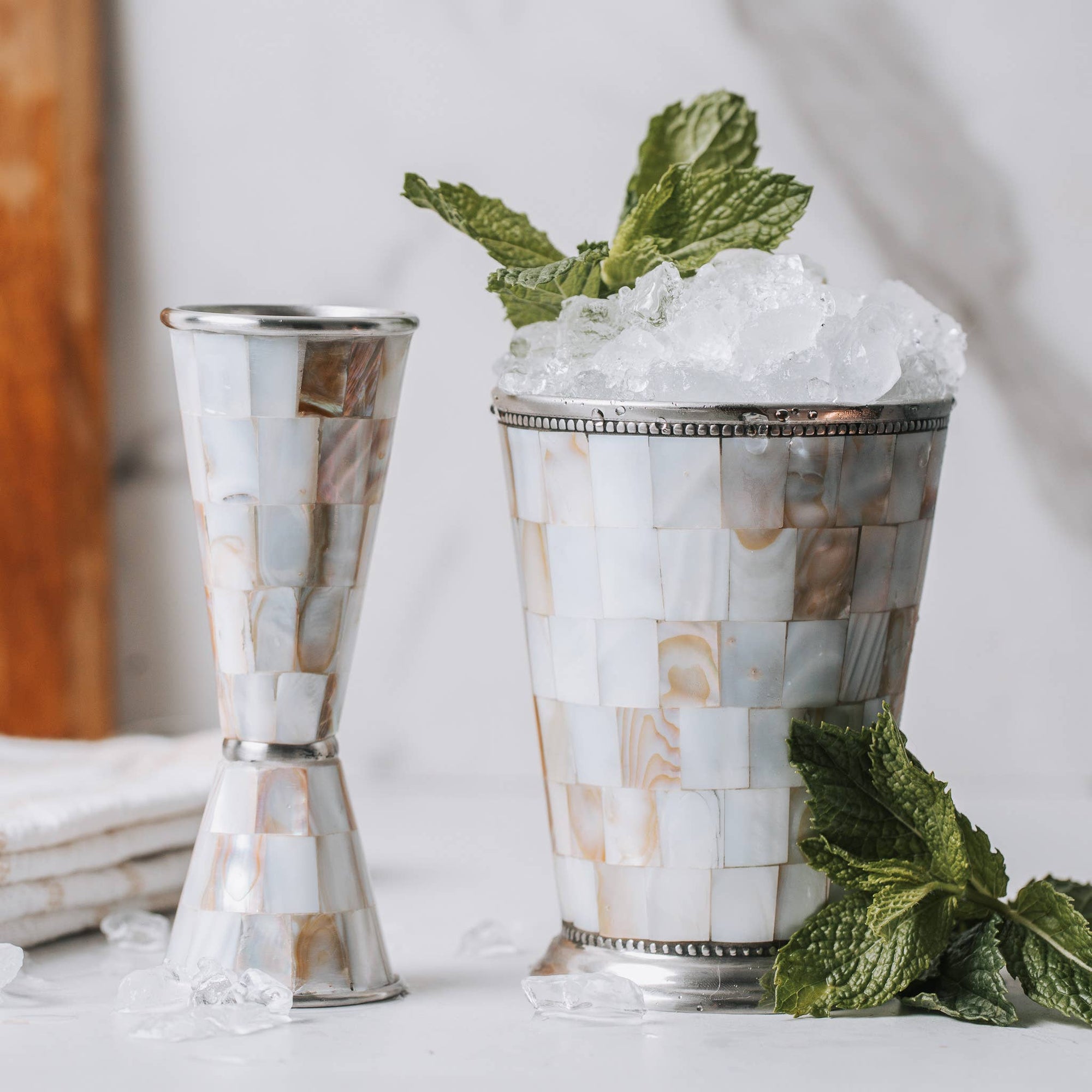 Bull in China - Julep Cup | Mother of Pearl