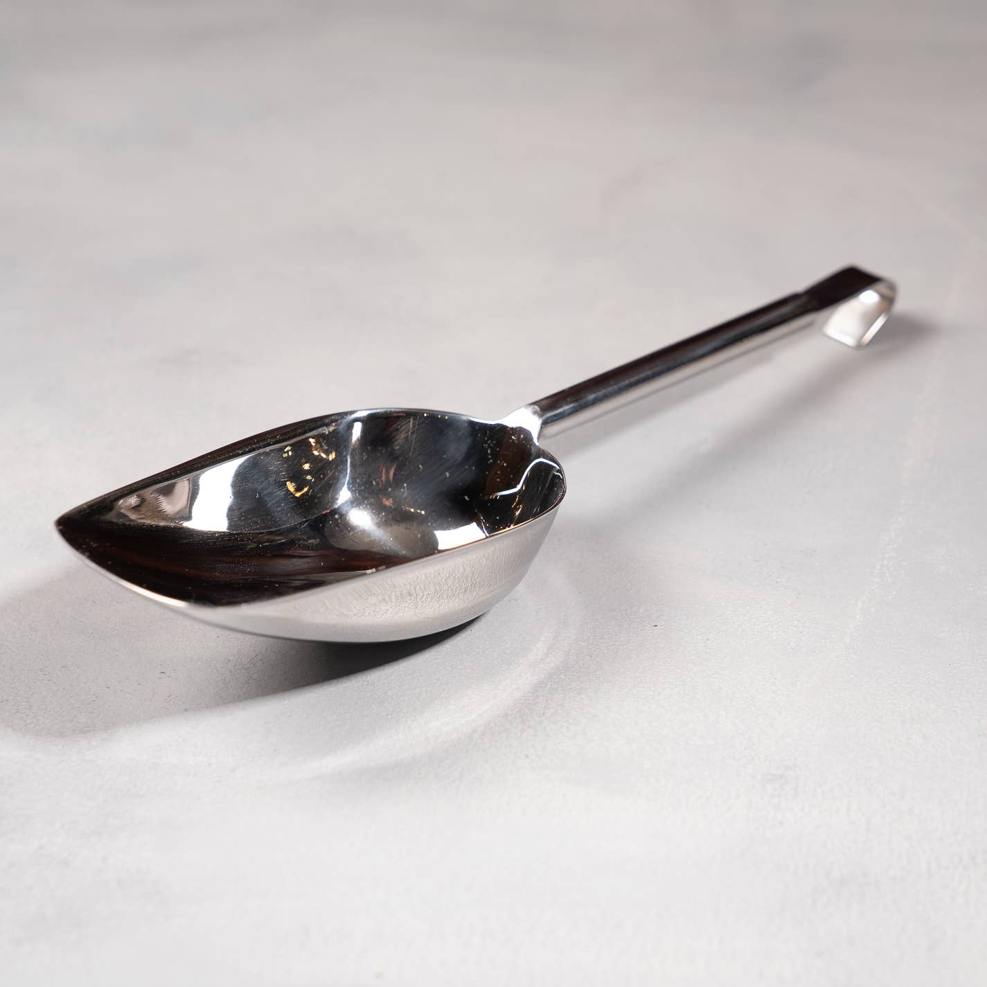 India Handicrafts Inc - Curved Scoop with Hook Handle
