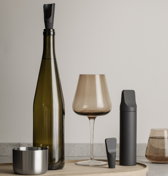 blomus - ILO Wine Accessory Set - 4 Piece: ILO Wine Accessory Set Magnet (Charcoal)